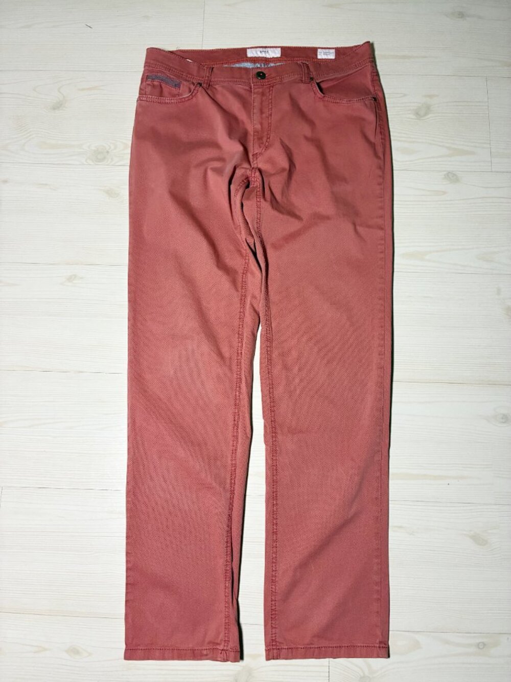 BRAX Feel Good Style Cooper Marathon Regular Fit (Red Brick) Pants Size 35/34